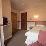 Pinegrove 3*