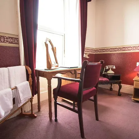 Hotel Pinegrove 3*