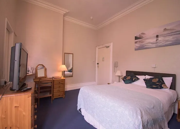 Pinegrove كارلايل